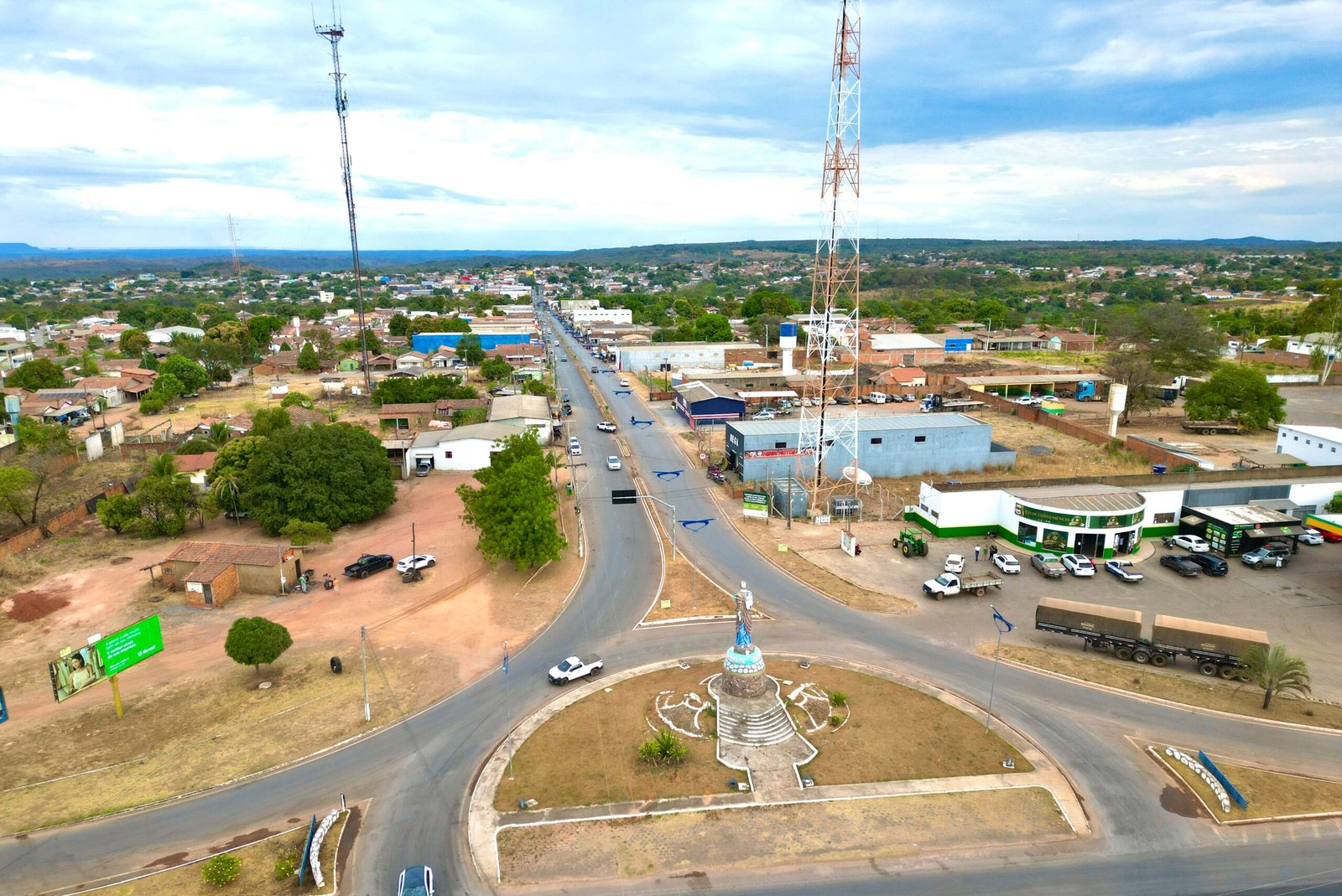 Dianópolis celebra 141 anos com show de Eduardo Costa, corrida de rua e tradição histórica